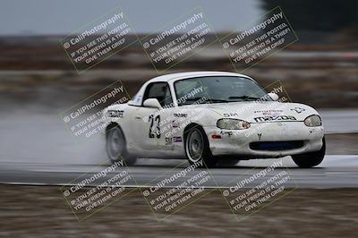 media/Nov-15-2025-CalClub SCCA (Sat) [[7bfa5a7151]]/Race/Group 4/